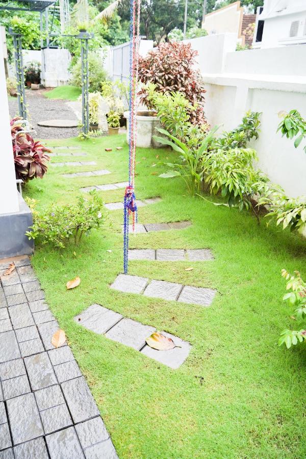 Oceana Hills Residency Hotel Alappuzha Kültér fotó